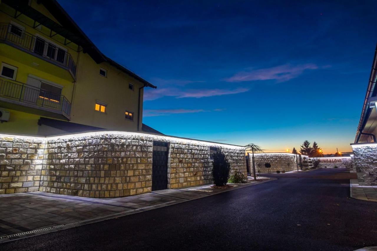 Motel Atos Bungalovi Nova Topola Exteriér fotografie