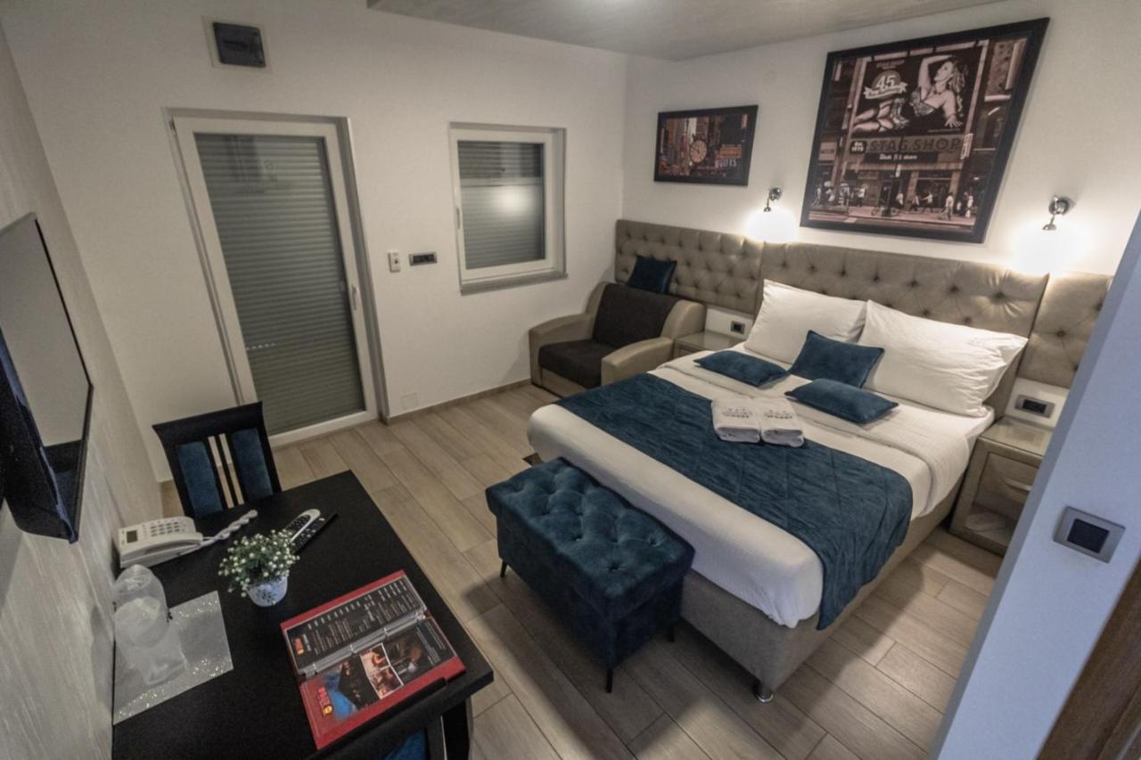 Motel Atos Bungalovi Nova Topola Exteriér fotografie